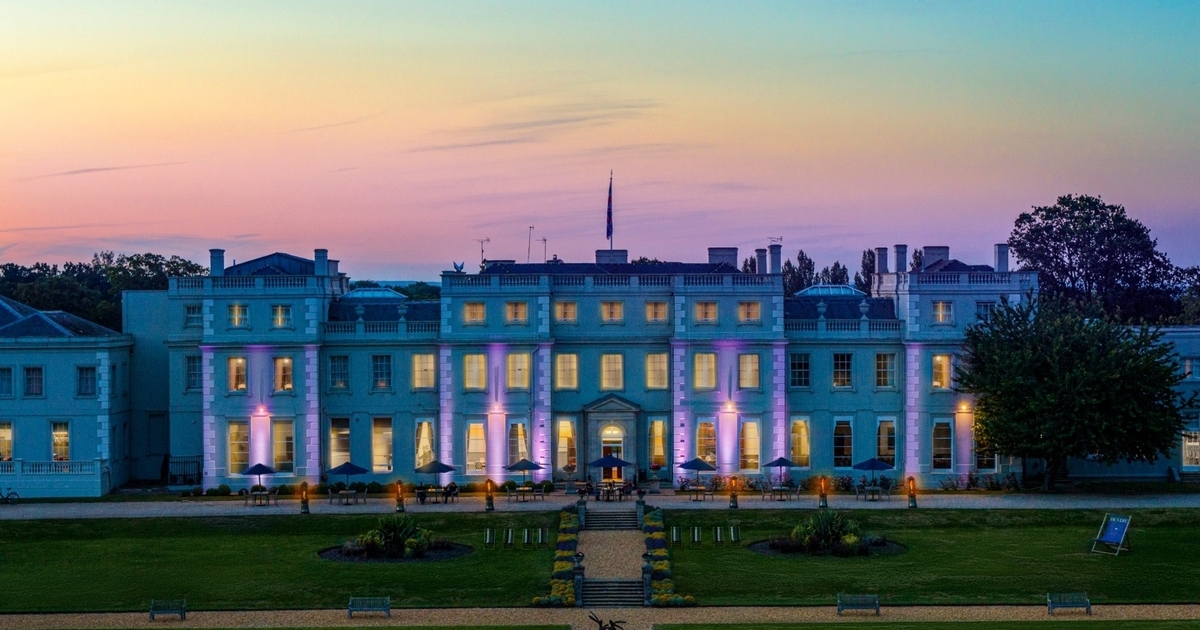 De-Vere Venue- Reading, England hijaaz latheef